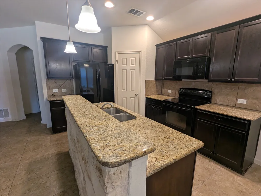 129 Park Lane San Marcos, TX 78666