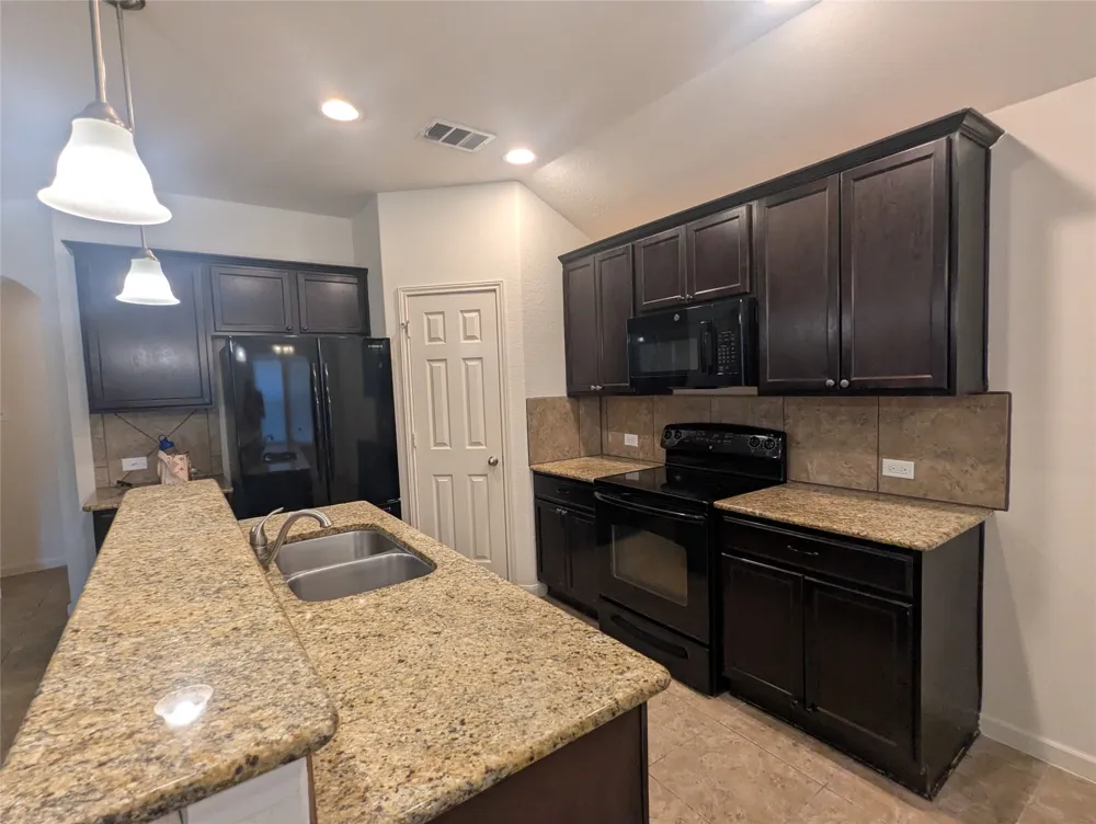 129 Park Lane San Marcos, TX 78666