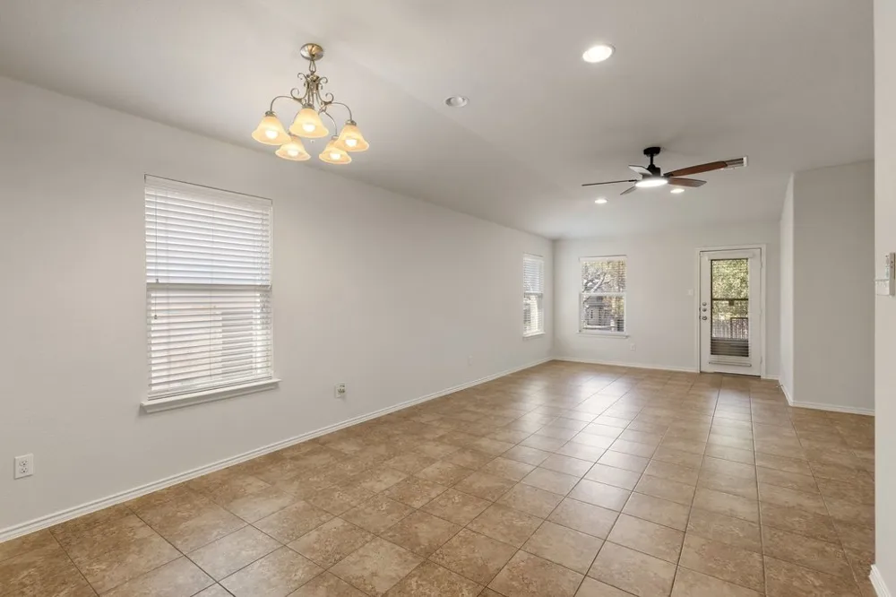2212 Christoff Loop Austin, TX 78748
