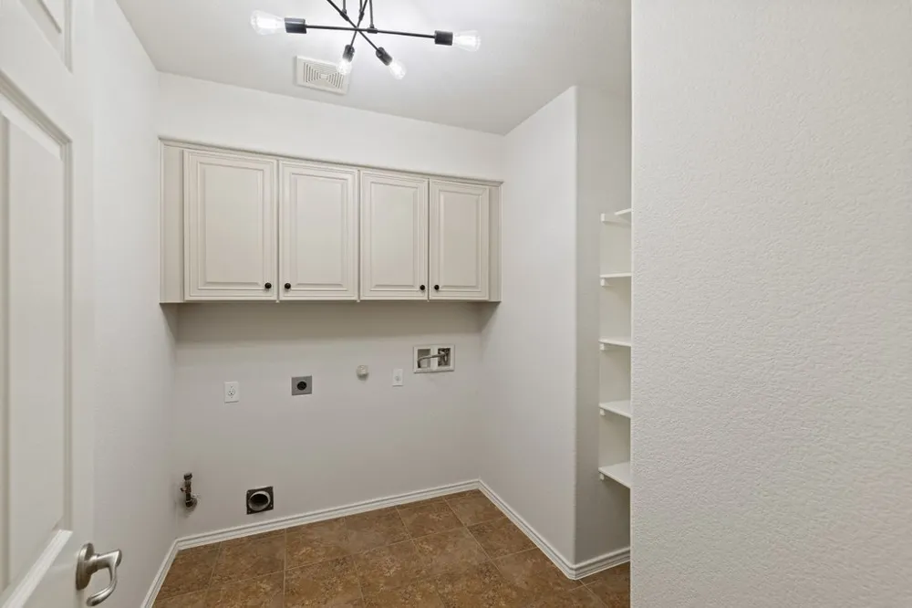 2212 Christoff Loop Austin, TX 78748