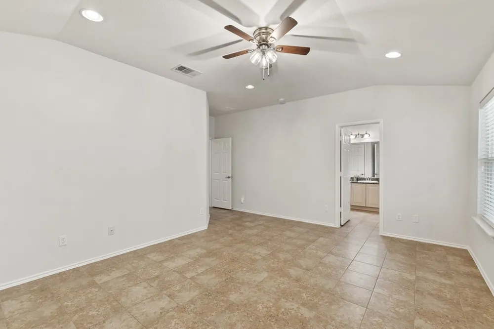 2212 Christoff Loop Austin, TX 78748