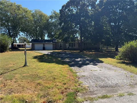 300 S Holmes Avenue