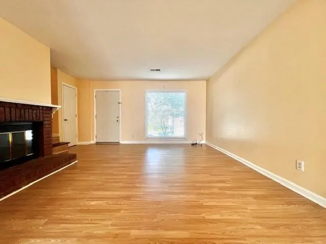107 Old Ferry Way Roswell, GA 30076