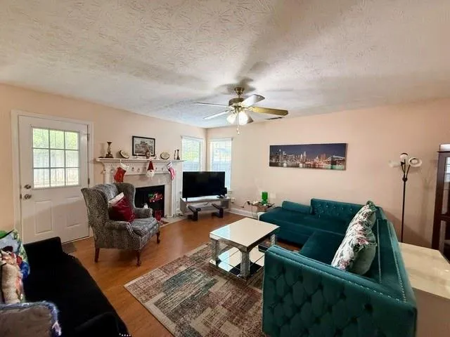 5280 Harbins Point Lane NW Lilburn, GA 30047