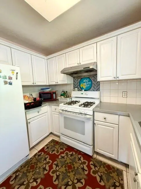 5280 Harbins Point Lane NW Lilburn, GA 30047