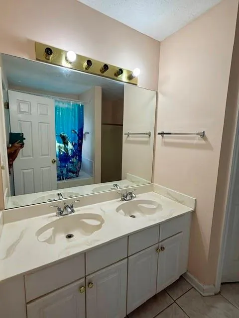 5280 Harbins Point Lane NW Lilburn, GA 30047