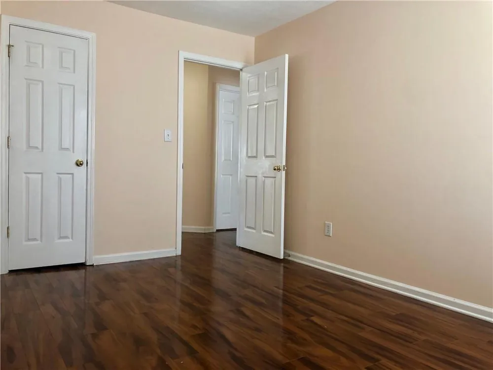 5280 Harbins Point Lane NW Lilburn, GA 30047