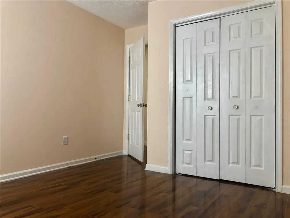 5280 Harbins Point Lane NW Lilburn, GA 30047