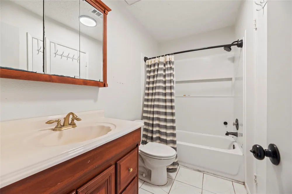 8622 Ashlawn Drive Houston, TX 77083