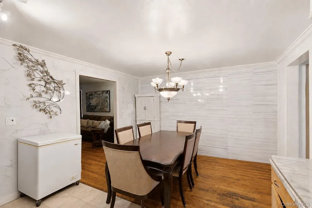 902 E 232nd Street Bronx, NY 10466