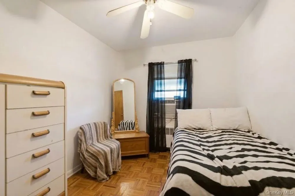 902 E 232nd Street Bronx, NY 10466