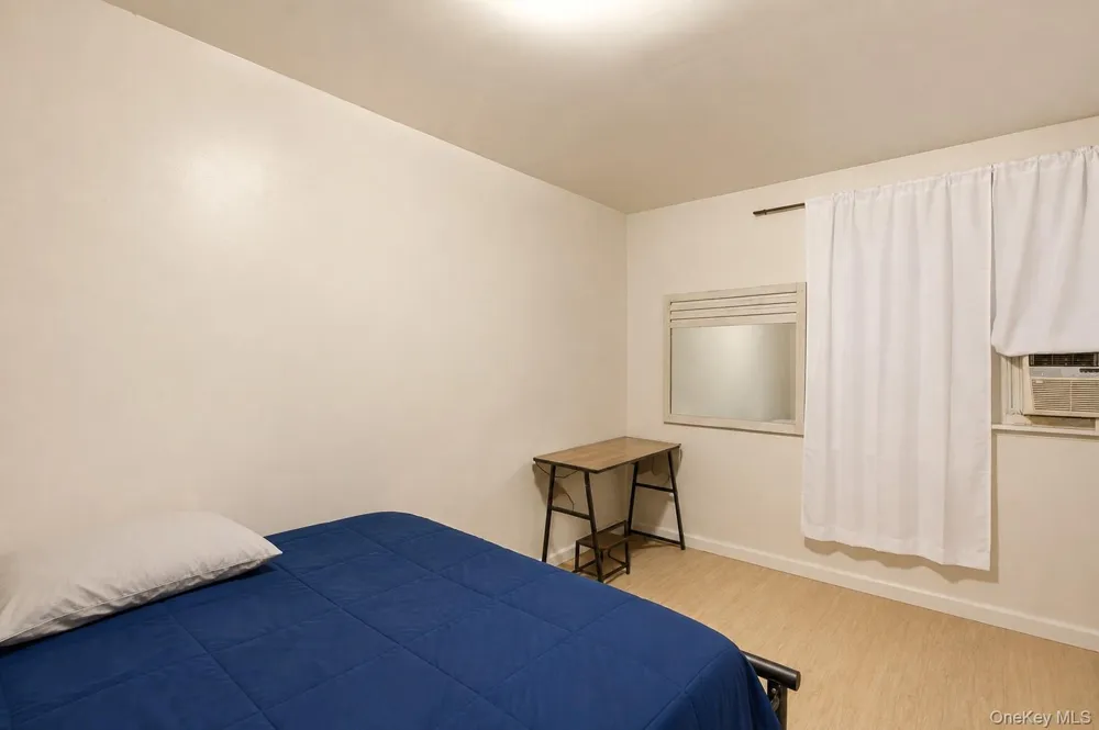 902 E 232nd Street Bronx, NY 10466