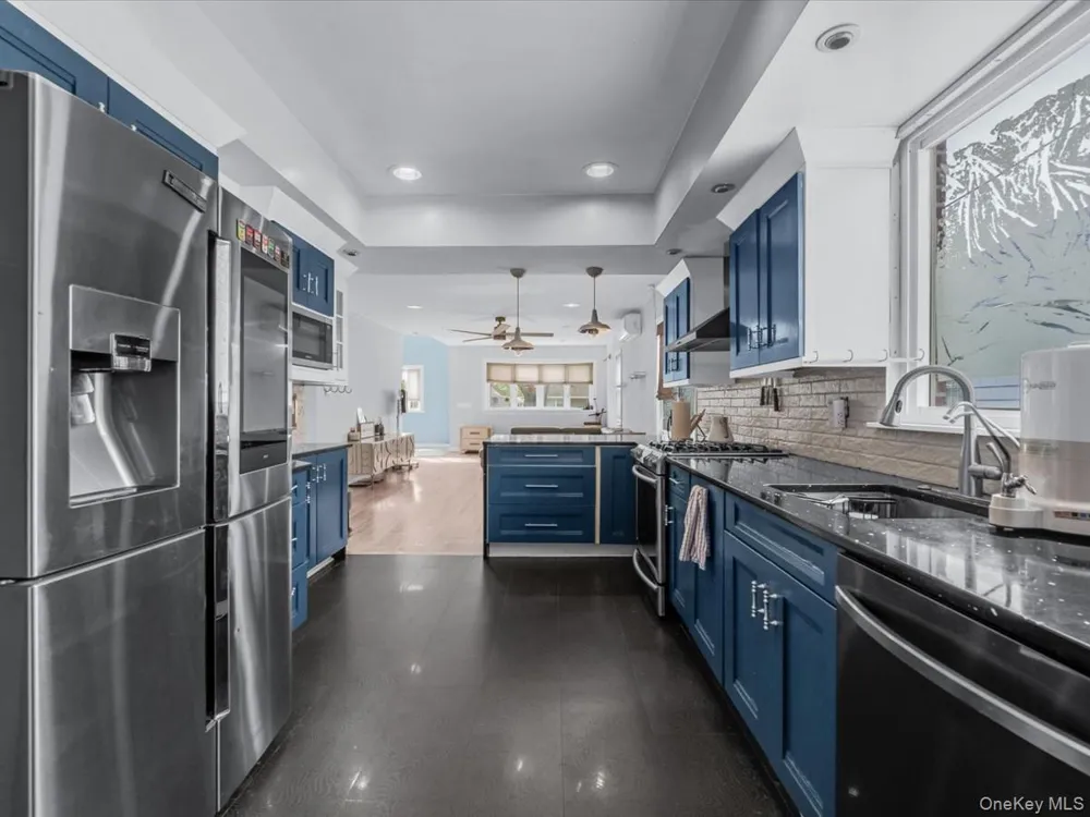 252-15 82nd Avenue Bellerose, NY 11426