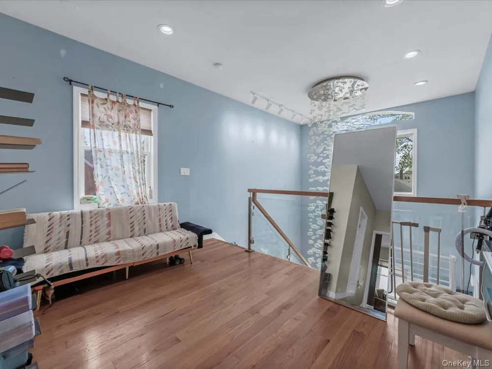 252-15 82nd Avenue Bellerose, NY 11426