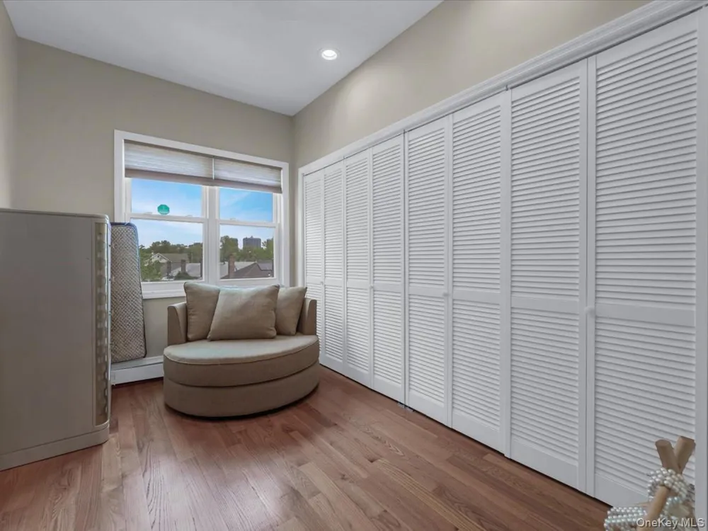 252-15 82nd Avenue Bellerose, NY 11426