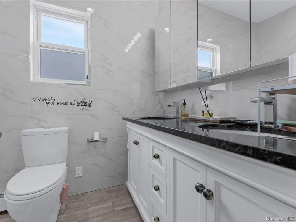 252-15 82nd Avenue Bellerose, NY 11426