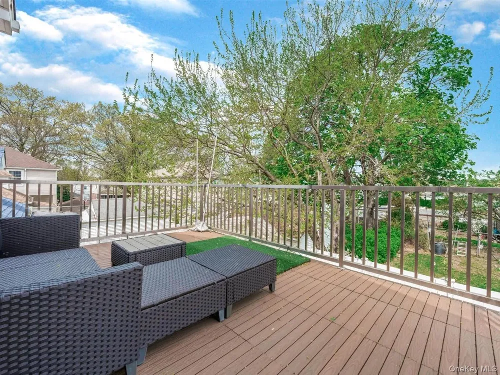 252-15 82nd Avenue Bellerose, NY 11426