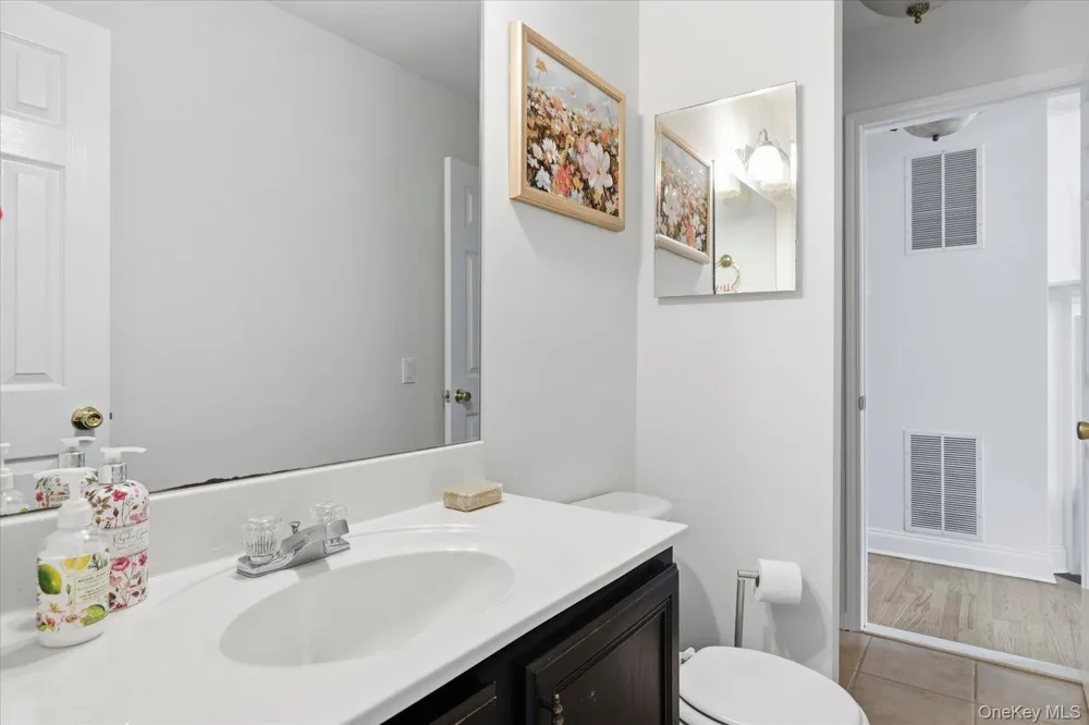 157 Scenic Lake Drive Riverhead, NY 11901