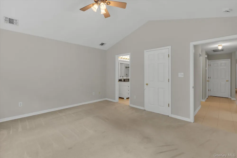 403 Winged Foot Way Riverhead, NY 11901