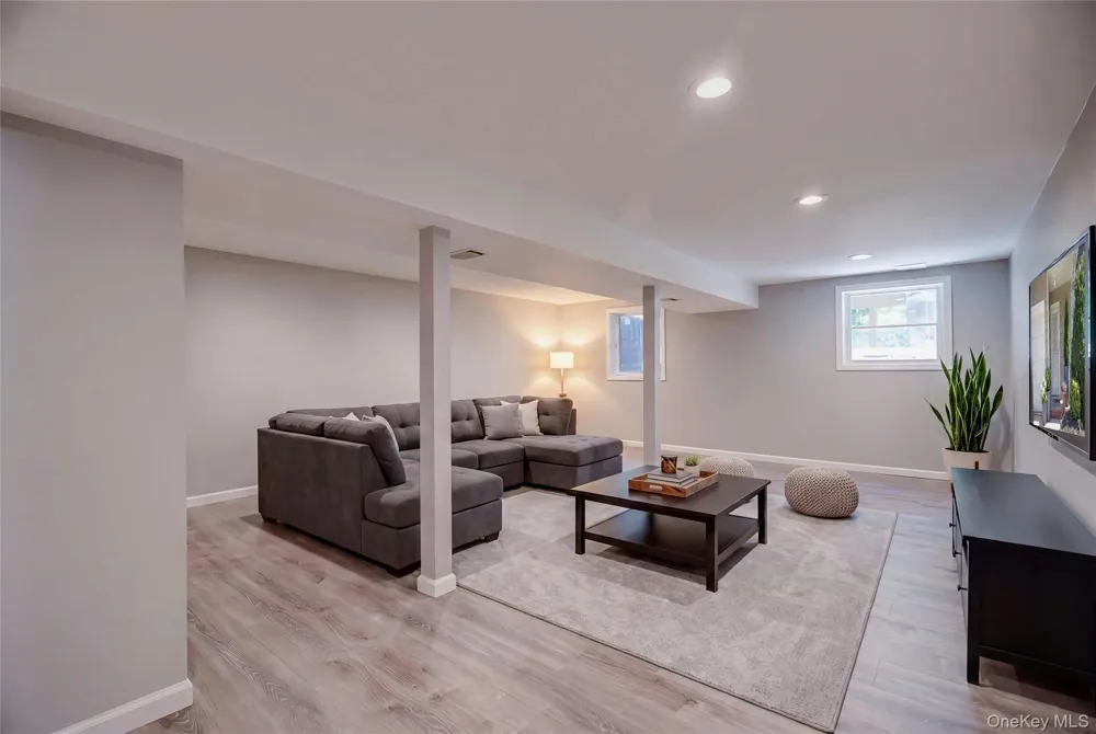 13 Pine Street Huntington, NY 11743