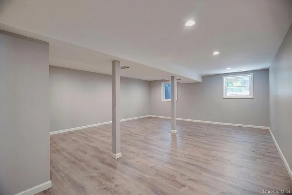 13 Pine Street Huntington, NY 11743