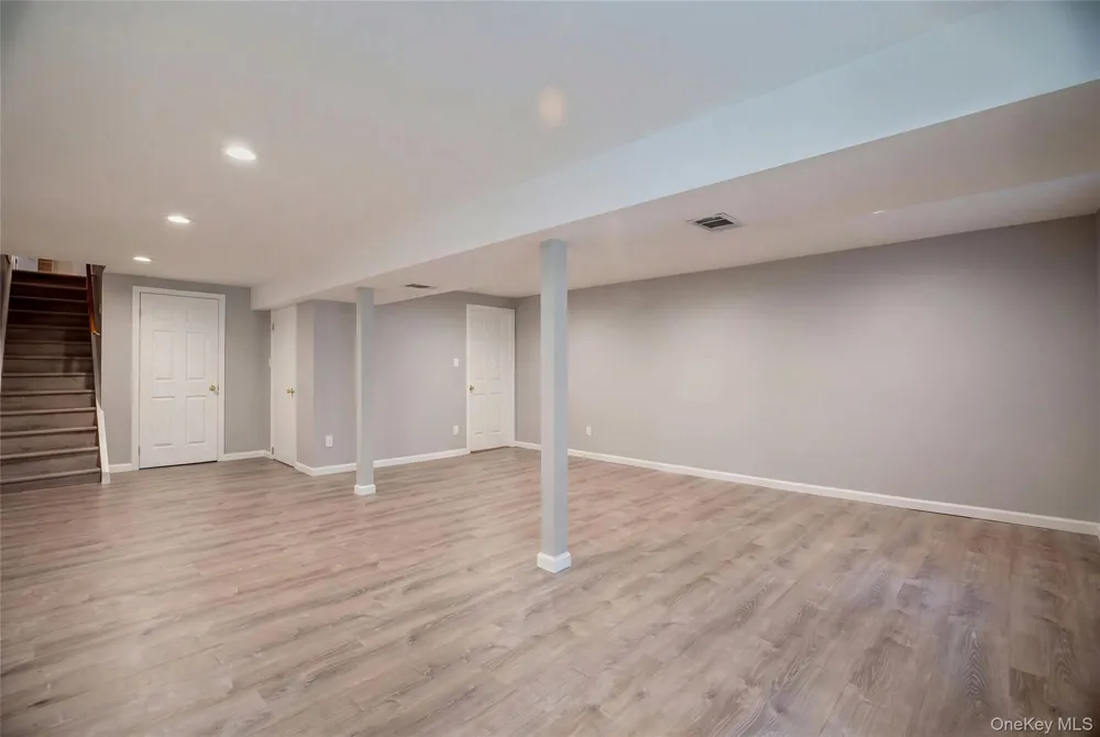 13 Pine Street Huntington, NY 11743