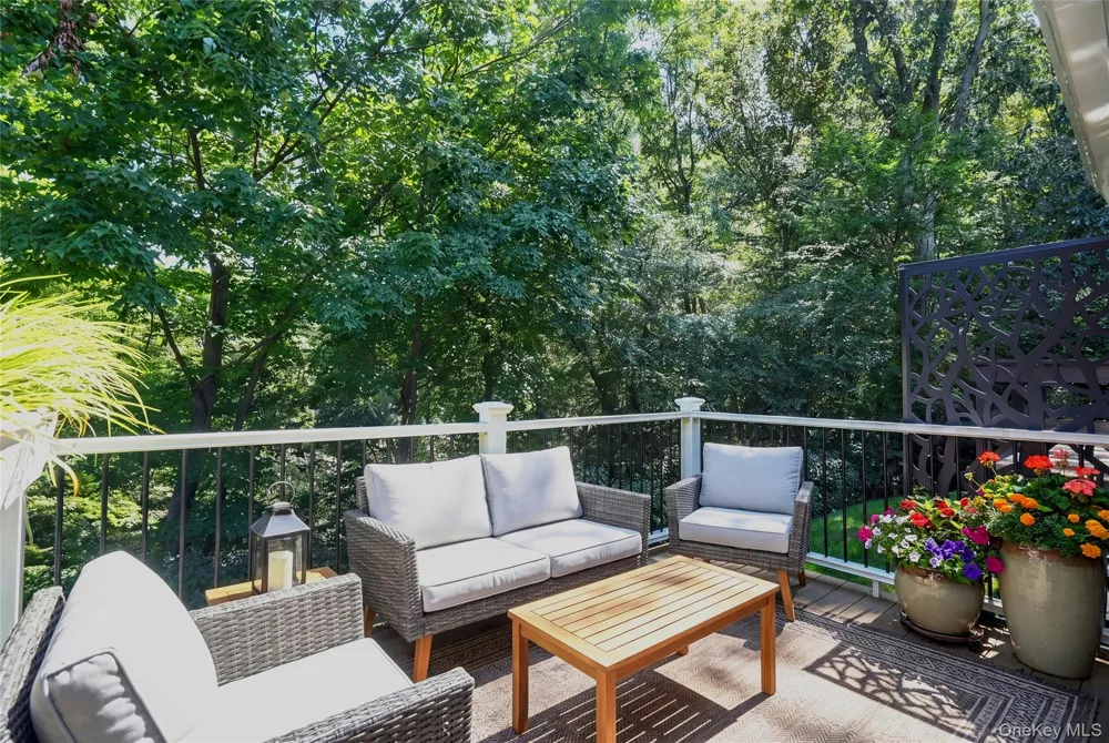 13 Pine Street Huntington, NY 11743
