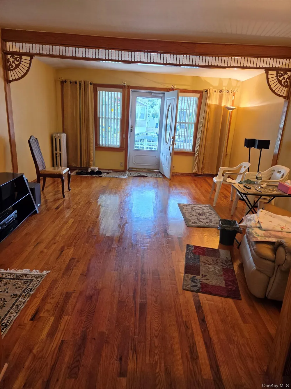 90-51 201st Street Hollis, NY 11423