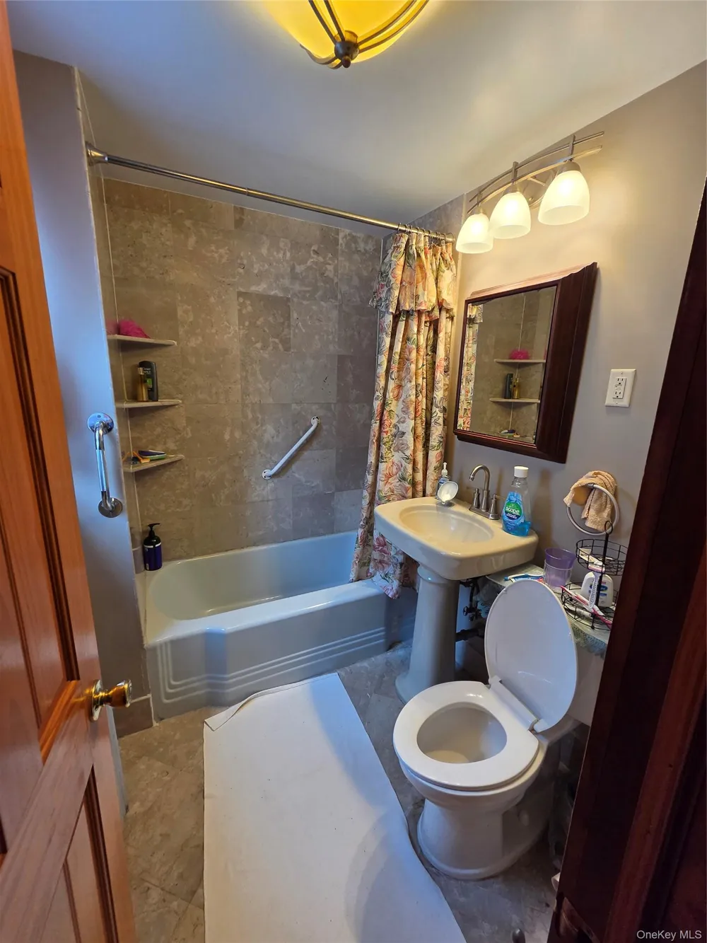 90-51 201st Street Hollis, NY 11423