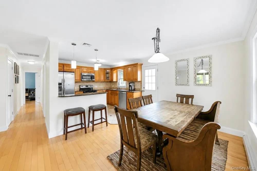 18 Hillcrest Road Rocky Point, NY 11778