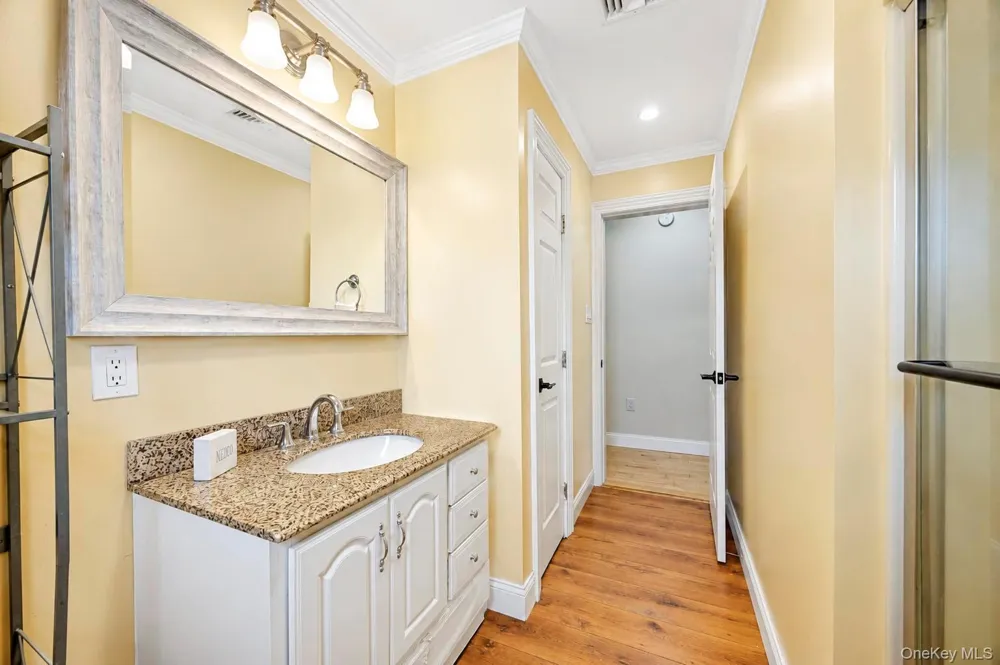 18 Hillcrest Road Rocky Point, NY 11778