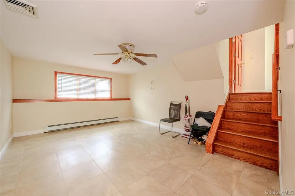2664 Grayson Drive East Meadow, NY 11554