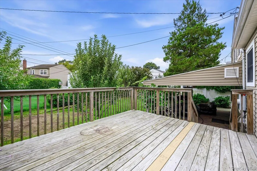 2664 Grayson Drive East Meadow, NY 11554