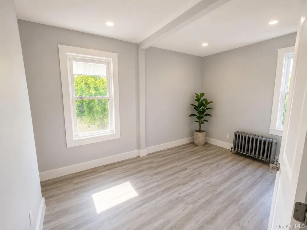 121 W Chester Street #2 Long Beach, NY 11561