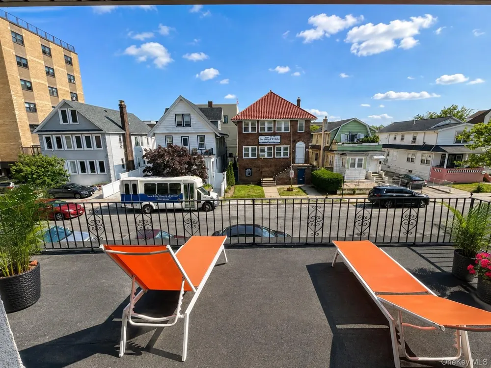 121 W Chester Street #2 Long Beach, NY 11561