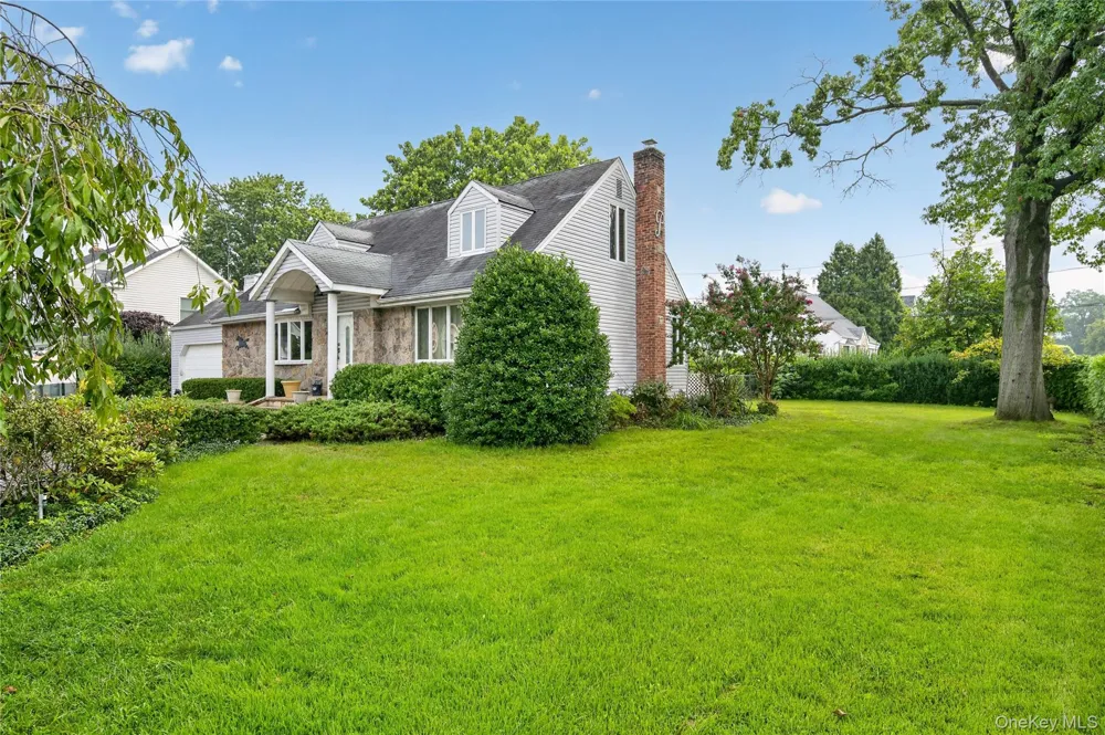 146 Longwood Avenue Westbury, NY 11590