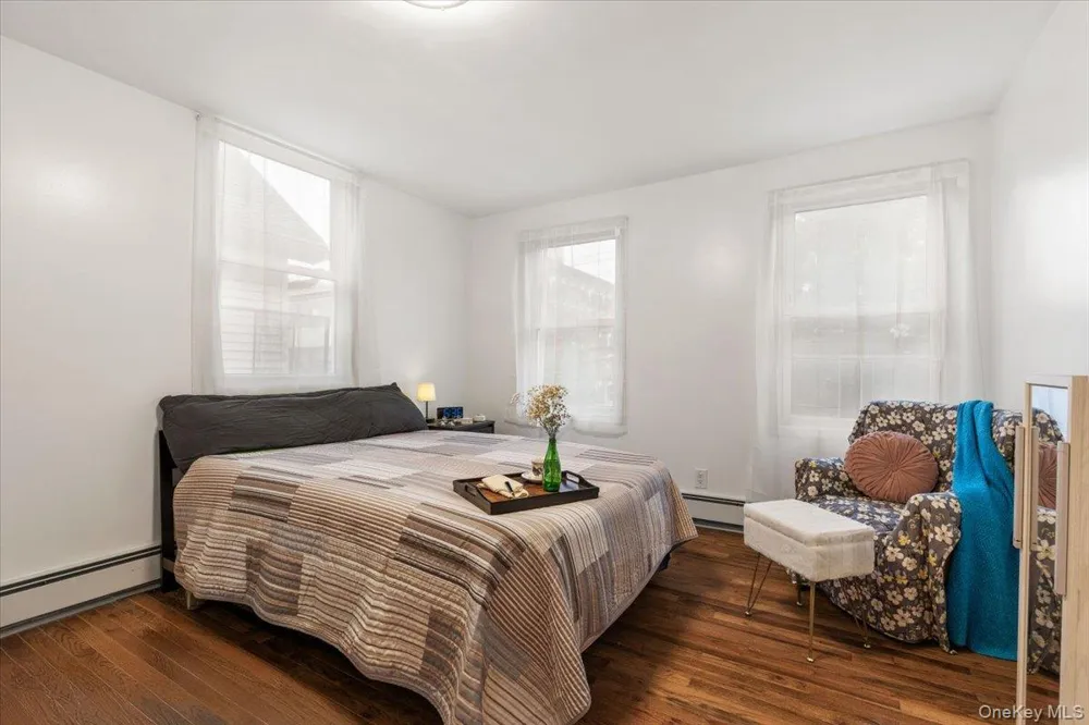 2516 Glebe Avenue Bronx, NY 10461