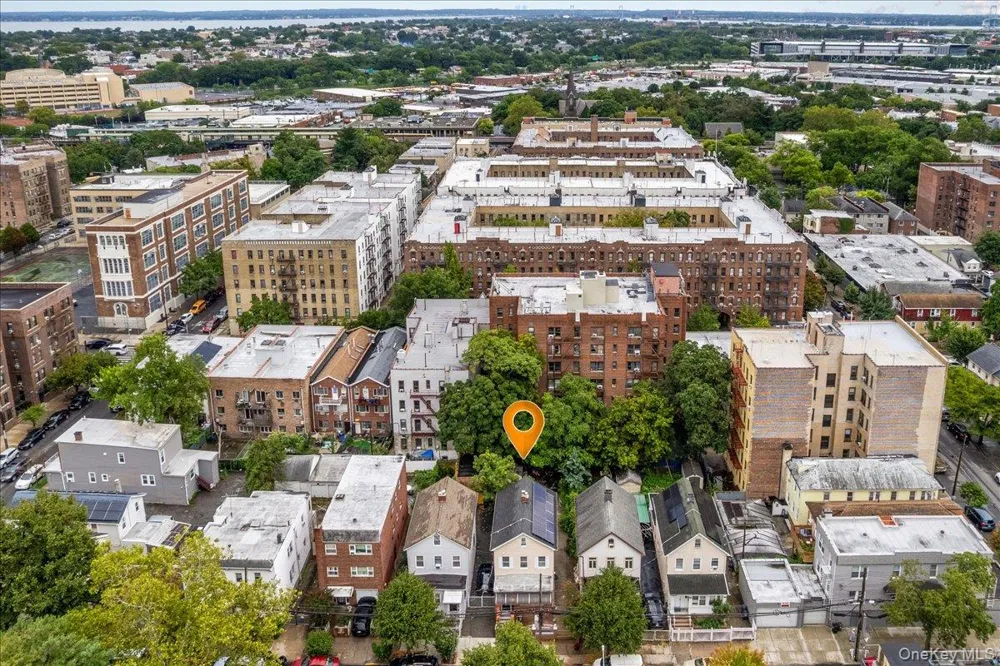 2516 Glebe Avenue Bronx, NY 10461