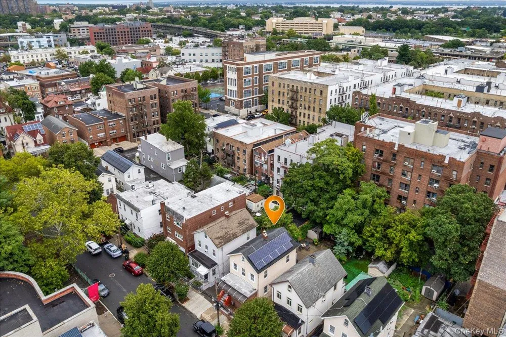 2516 Glebe Avenue Bronx, NY 10461