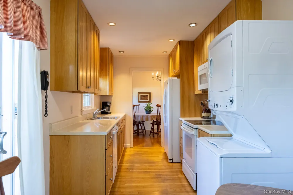 67 E Willow Street Beacon, NY 12508
