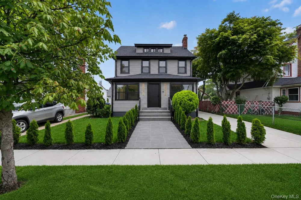 11137 196th Street Hollis, NY 11412