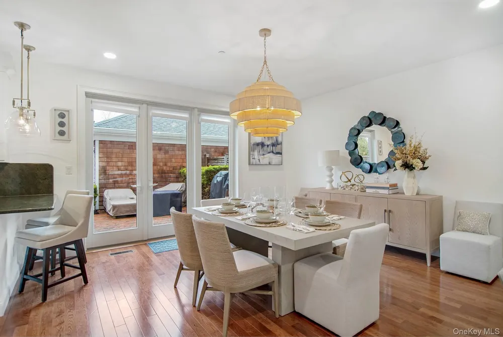 28 Andrew Court Southampton, NY 11968