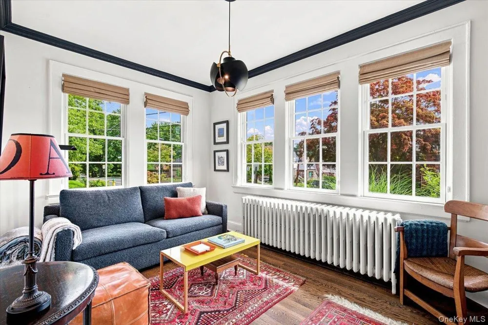 15 Parkview Court White Plains, NY 10603