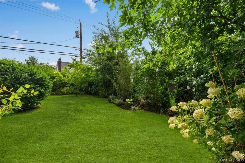 15 Parkview Court White Plains, NY 10603