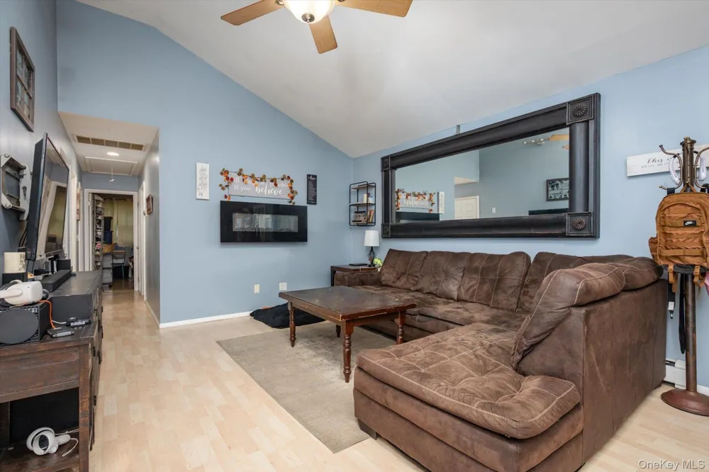 75 Westminster Drive Shirley, NY 11967