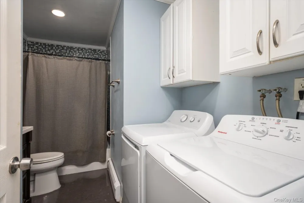 75 Westminster Drive Shirley, NY 11967