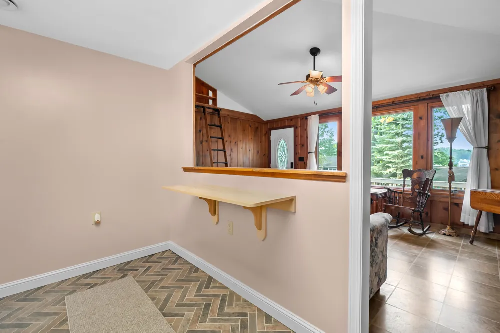 34120 Hillside Drive Paw Paw, MI 49079