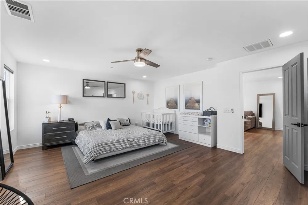 3550 Topaz Lancaster, CA 93535