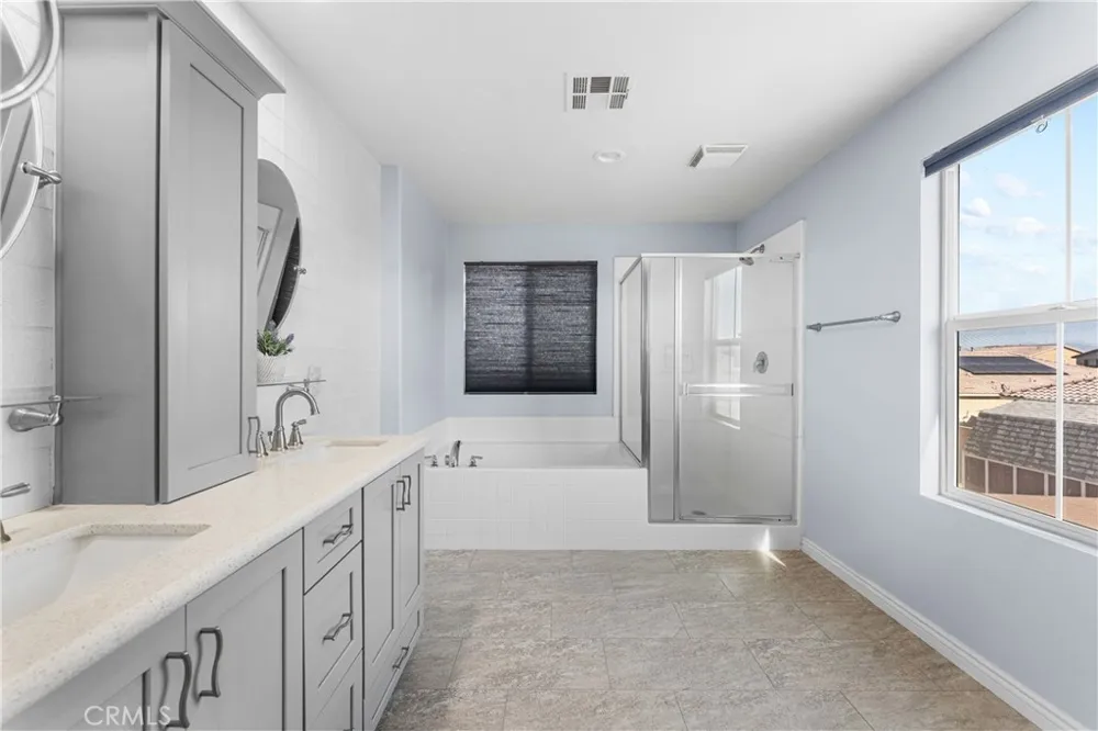 3550 Topaz Lancaster, CA 93535