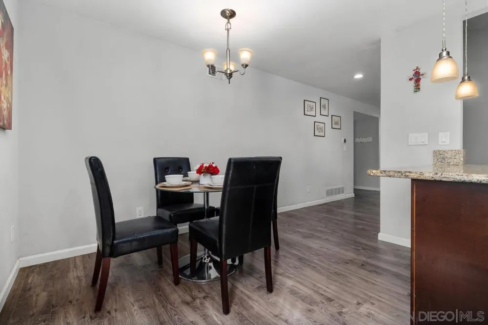 10331 Harbin Pl. Santee, CA 92071